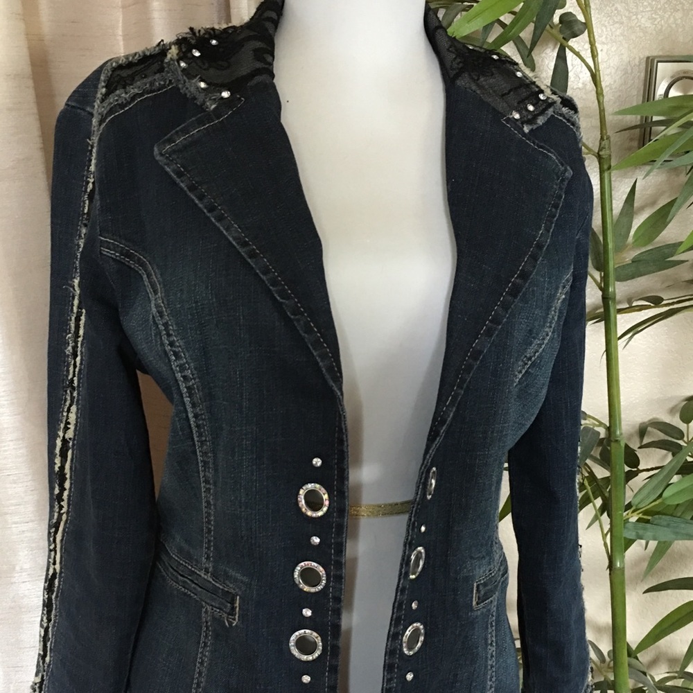πΊπΊSOLDπΊπΊ Ethyl Vintage Denim Jacket - Picture 1 of 8
